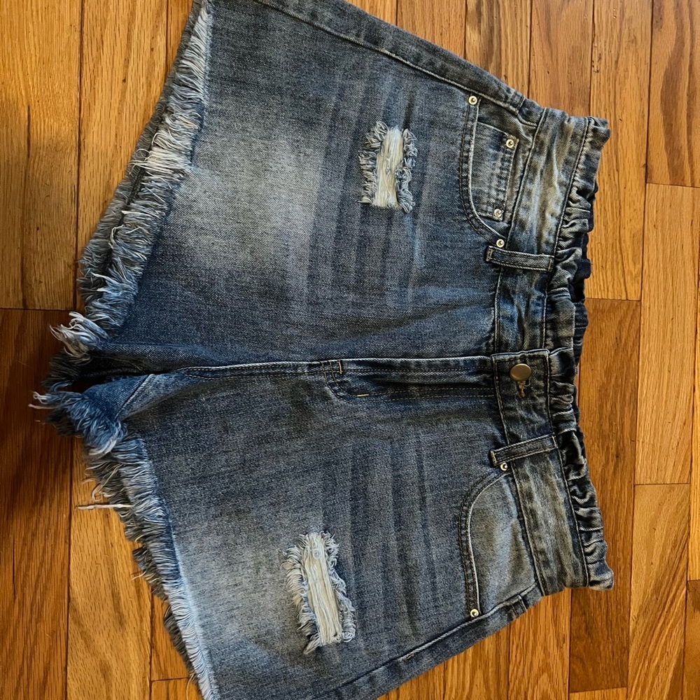 Women’s Hayden Boutique Shorts size large NWT
